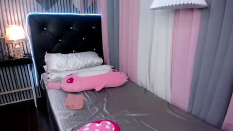 AshyElliston online show from 29, 1, 2025