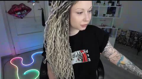 Anna online show from 9, 4, 2026