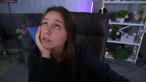 Snapshot of annapearlll chatting on 8, 10, 2025 Anna online show from 8, 10, 2025