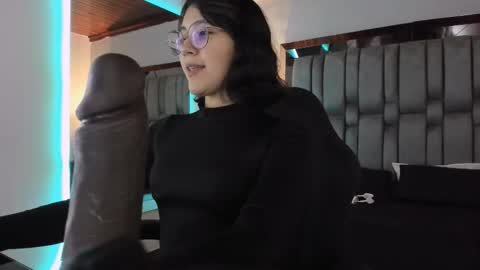 Annara Lein online show from 8, 11, 2025