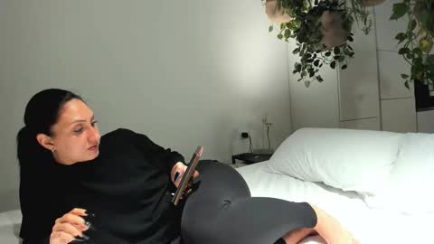 AnnastasiaWild online show from 25, 9, 2025