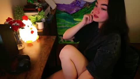 Snapshot of annatigarr chatting on 13, 10, 2025 meow online show from 13, 10, 2025