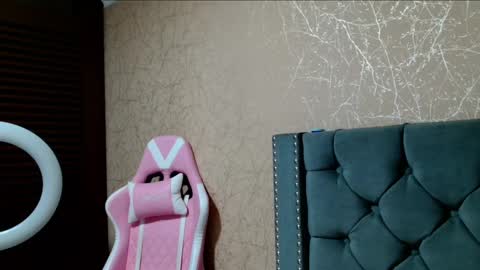       online show from 8, 1, 2025