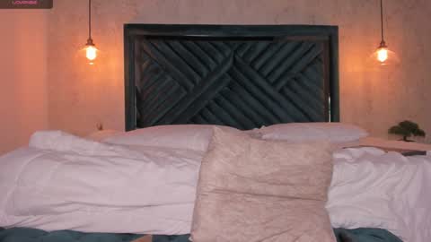 Snapshot of anne_mallow chatting on 8, 1, 2025 Ann online show from 8, 1, 2025