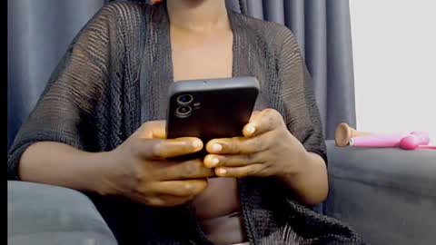 Snapshot of anne_xxxx chatting on 1, 10, 2025 ann online show from 1, 10, 2025