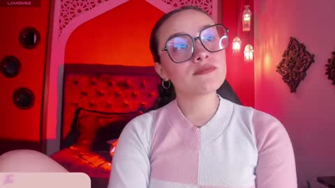 Anne  online show from 30, 12, 2024