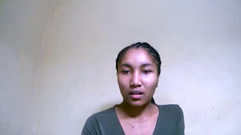 anni253864 online show from 8, 9, 2025