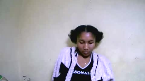 anni253864 online show from 25, 9, 2025