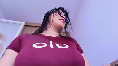 Snapshot of annie_20_ chatting on 4, 4, 2026 annie_20_ online show from 4, 4, 2026