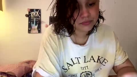 Snapshot of annie_catt_ chatting on 10, 1, 2025 Annie online show from 10, 1, 2025