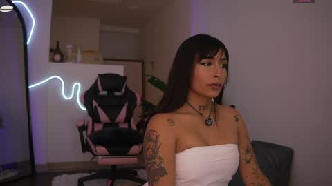 Annie online show from 10, 4, 2026