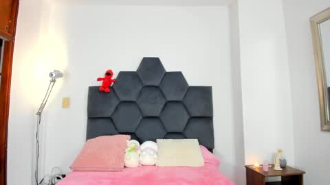 Annie online show from 10, 1, 2025