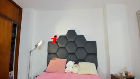 Annie online show from 21, 1, 2025