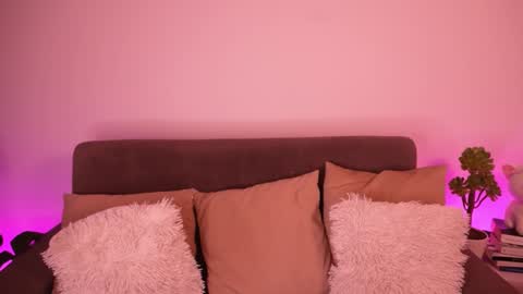 Annie Evans online show from 6, 12, 2024