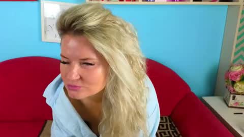 Annie online show from 16, 12, 2025