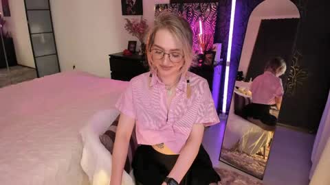 Snapshot of annie_leone chatting on 28, 5, 2026 Annie online show from 28, 5, 2026