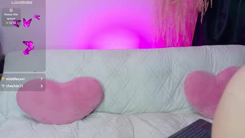 annie_loff online show from 19, 3, 2026