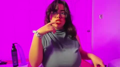 Annie Rose online show from 30, 10, 2025