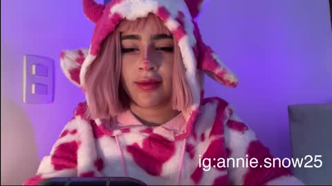 JEANNE no olvides seguirme dont forget follow me  uu online show from 4, 3, 2025