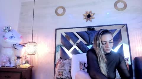 annie_vega17 online show from 18, 5, 2026