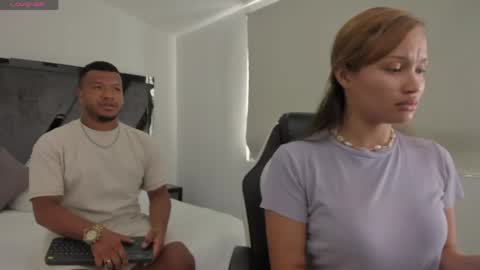 Snapshot of annieandstefan chatting on 22, 4, 2026 Annie and Stefan online show from 22, 4, 2026