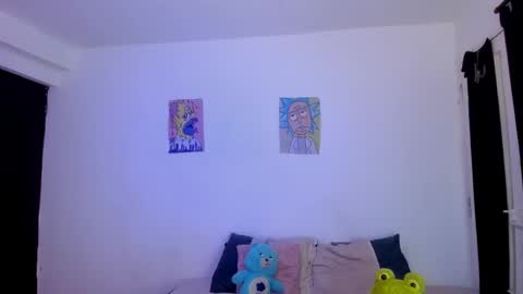 AnnieBlu3 online show from 24, 12, 2024