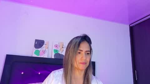 Snapshot of anniecollins6991 chatting on 11, 1, 2026 AnnieCollins69 online show from 11, 1, 2026