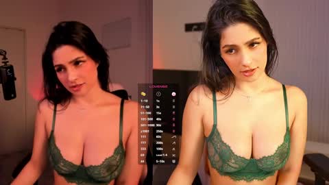Snapshot of annieguzman_ chatting on 23, 2, 2025 Annie FREE TRIAL IN BIO online show from 23, 2, 2025