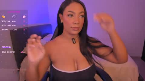 Snapshot of anniejasmin_ chatting on 13, 4, 2026 A N N I E online show from 13, 4, 2026