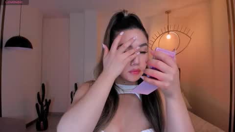 Annie Monroe online show from 4, 2, 2026