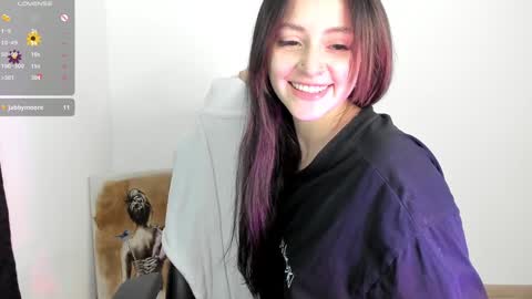 Annie online show from 7, 2, 2025