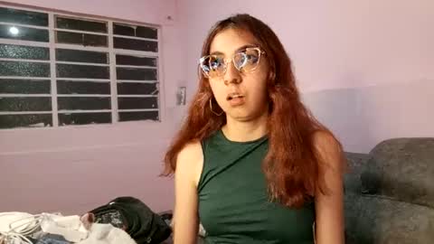 Annie Sparkle online show from 15, 10, 2025