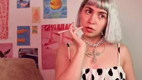 Snapshot of annietinky chatting on 1, 6, 2026 annietinky online show from 1, 6, 2026