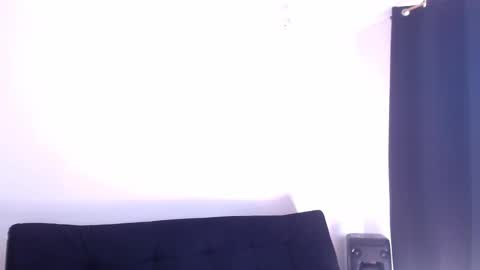 Snapshot of anniewine__ chatting on 1, 12, 2025 ANNIE WINE online show from 1, 12, 2025