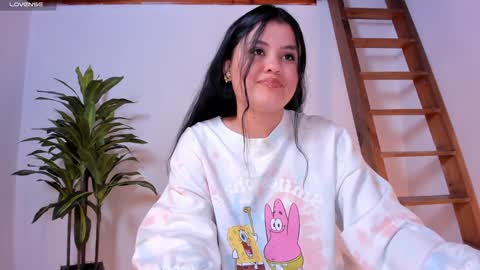 Snapshot of anniie_0 chatting on 6, 2, 2025 Annie online show from 6, 2, 2025