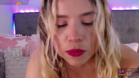 Snapshot of anntonellalee chatting on 2, 2, 2026 Antonella Lee online show from 2, 2, 2026