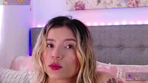 Antonella Lee online show from 4, 4, 2026