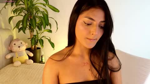 SOFIA INDEPENDENT MODEL online show from 22, 9, 2025