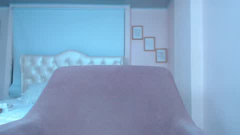 ANNY LOUIS online show from 24, 2, 2025