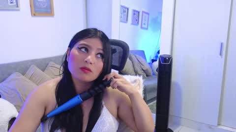 ANNY LOUIS online show from 25, 11, 2025