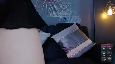 anny_loves online show from 25, 3, 2026