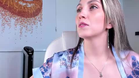 Snapshot of anny_sweet72 chatting on 11, 2, 2025 Anny online show from 11, 2, 2025