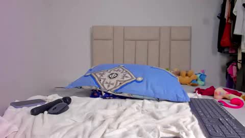  Valeria  online show from 3, 2, 2026