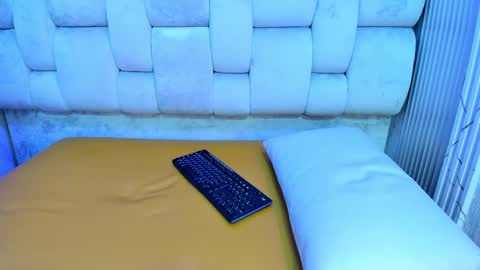 Snapshot of annyeli_bigtits chatting on 20, 2, 2025 annyeli_bigtits online show from 20, 2, 2025