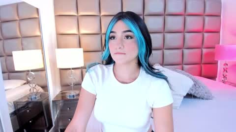    online show from 1, 2, 2025