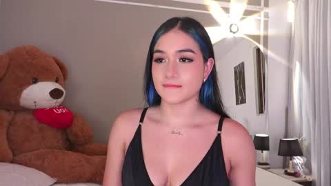    online show from 5, 11, 2025