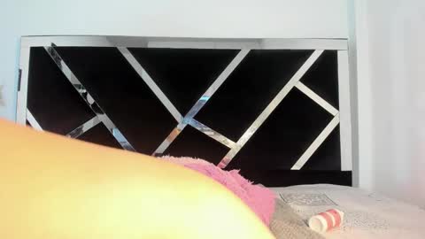 Anny online show from 4, 3, 2025