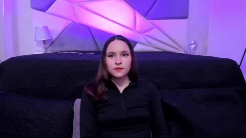 Snapshot of annythomsonn chatting on 30, 12, 2024 AnnyT online show from 30, 12, 2024