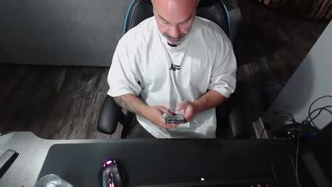 Snapshot of anthoform chatting on 17, 10, 2025 anthoform online show from 17, 10, 2025
