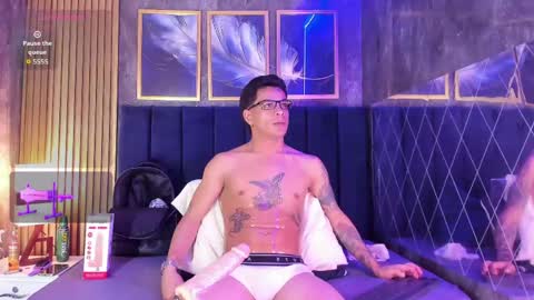 Snapshot of anthony_hotxx chatting on 17, 5, 2026 Anthonyy online show from 17, 5, 2026